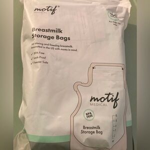 Breastfeeding storage bags